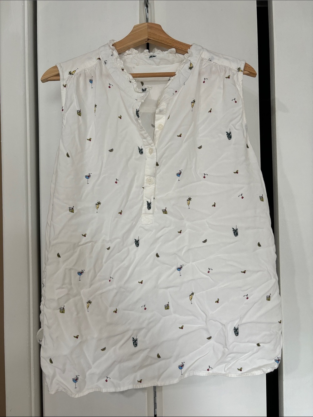 English laundry Sleeveless White top with fun drink images pattern